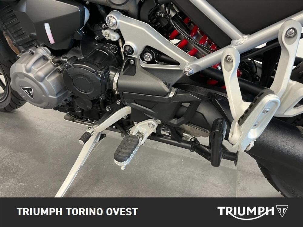 Triumph Scrambler 1200 XE (2024 - 25) (10)