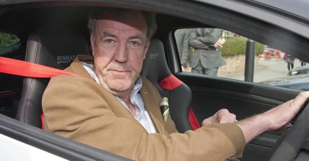 Jeremy Clarkson: &ldquo;Auto elettriche? Ecco perch&eacute; la lobby pro-volt ne ha ancora di strada da fare&rdquo;