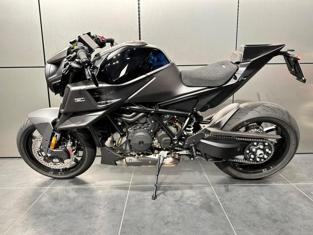 KTM 1290 Super Duke RR (2023) (4)