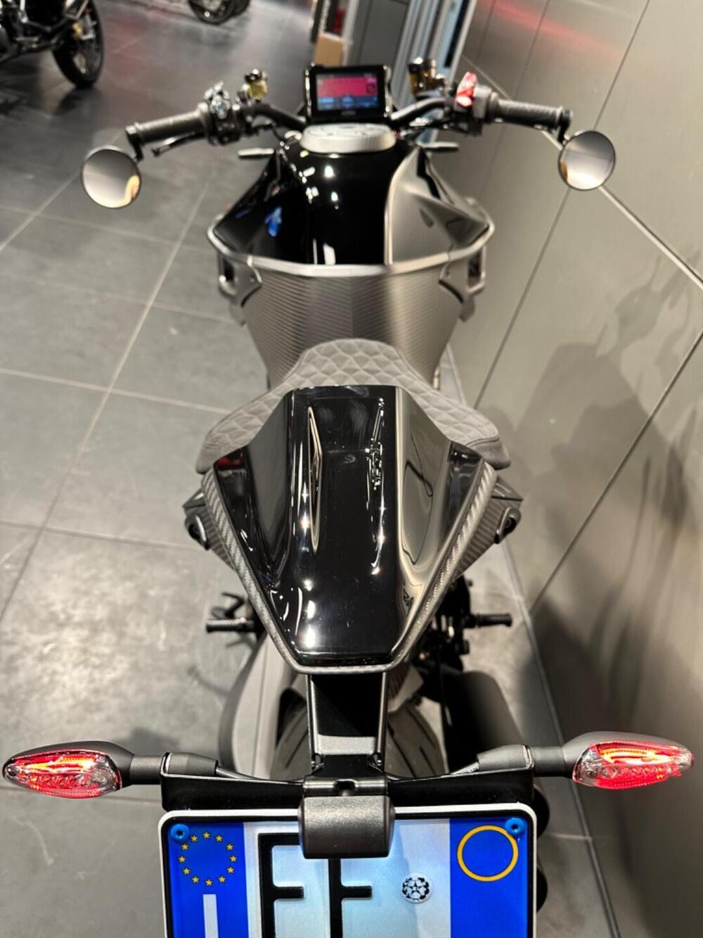 KTM 1290 Super Duke RR (2023) (12)