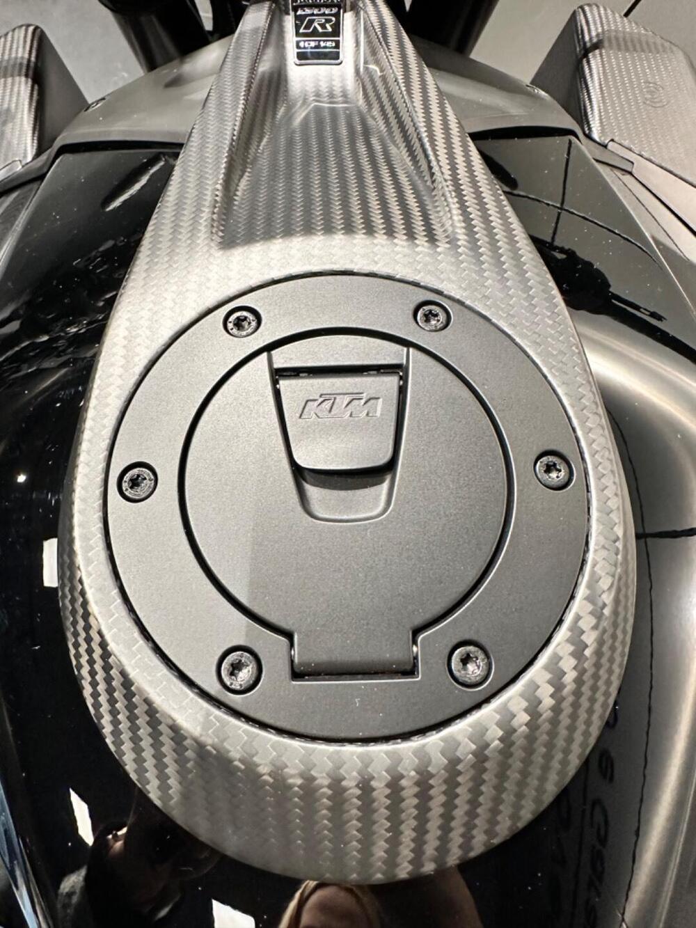 KTM 1290 Super Duke RR (2023) (13)