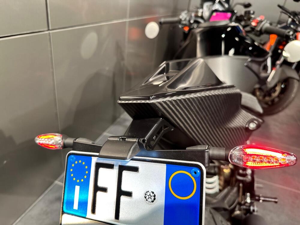 KTM 1290 Super Duke RR (2023) (20)