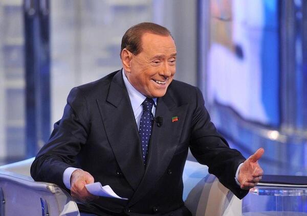 Qualcuno tenga vivo l&#039;account Instagram di Silvio Berlusconi, l&#039;influencer originale: ecco perch&eacute; servirebbe sia a destra che a sinistra