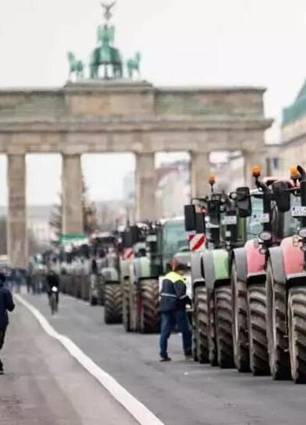 Trattori in strada in Germania, rivolte in Francia... Ma perch&eacute; in Italia nessuno protesta? E pensare che...