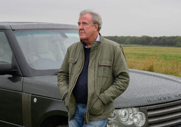 Jeremy Clarkson: &ldquo;Ecco che auto ho comprato, alla faccia degli ambientalisti&rdquo;. Range Rover nuova? &ldquo;Non posso permettermela nemmeno io, quindi&hellip;&rdquo;. Ma quell&#039;app&hellip;