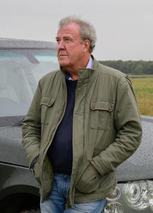 Jeremy Clarkson: &ldquo;Ecco che auto ho comprato, alla faccia degli ambientalisti&rdquo;. Range Rover nuova? &ldquo;Non posso permettermela nemmeno io, quindi&hellip;&rdquo;. Ma quell&#039;app&hellip;