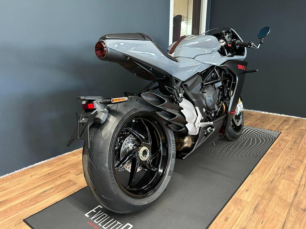 MV Agusta Superveloce 800 (2021 - 25) (6)