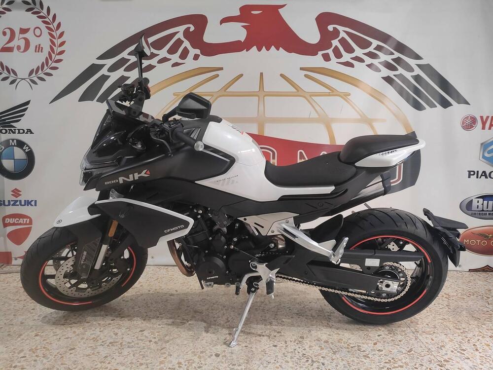 CFMOTO 800NK Advanced (2023 - 25) (2)