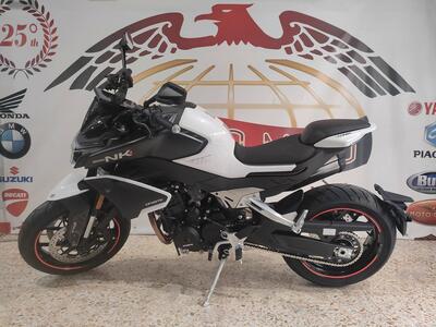 CFMOTO 800NK Advanced (2023 - 26) nuova