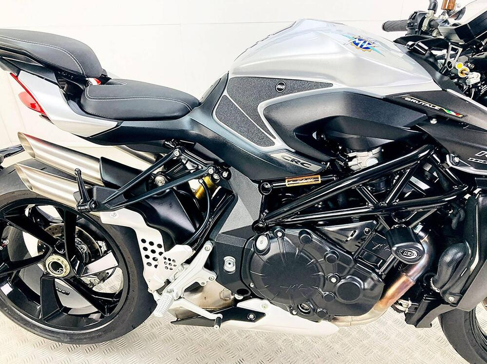 MV Agusta Brutale 1000 RS (2022 - 26) (7)