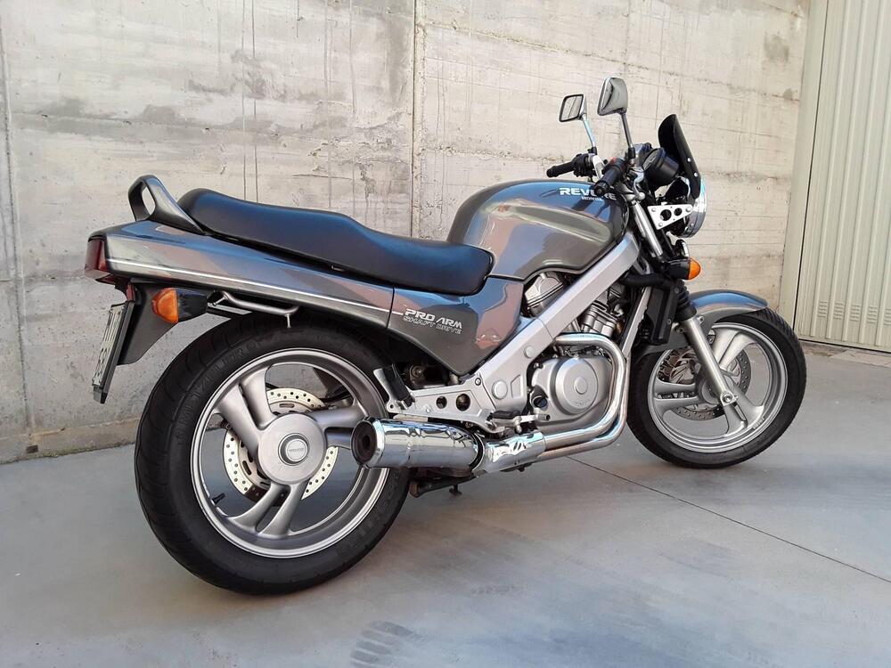 Honda NTV 650 (1988 - 01)
