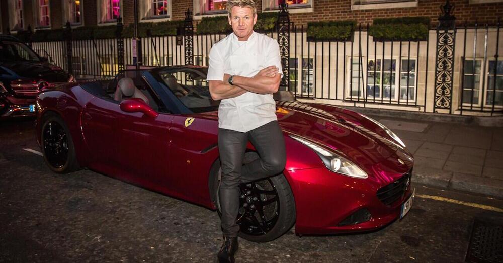 Gordon Ramsay, ma come parcheggi la Ferrari Purosangue? Ecco dove lo chef di Hell&rsquo;s Kitchen ha lasciato la sua supercar