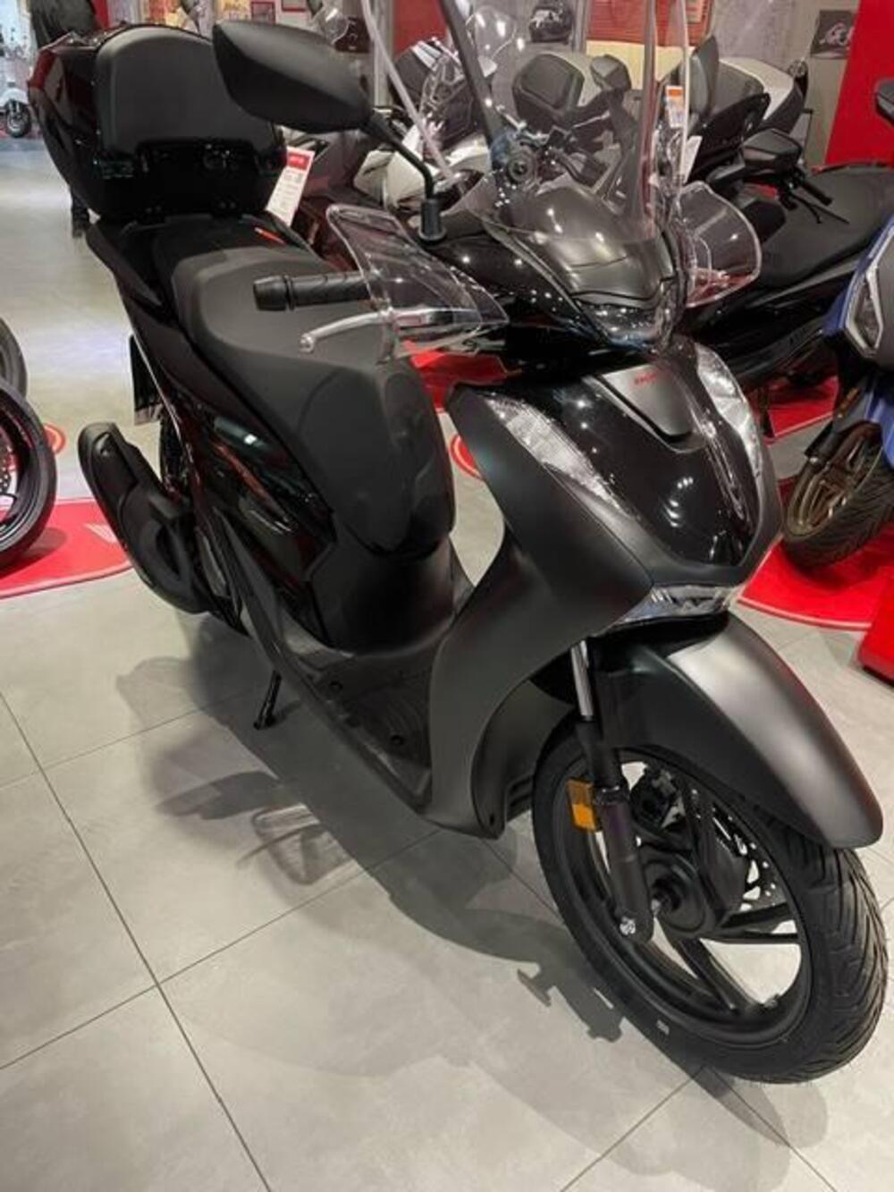 Honda SH 150i Sport (2022 - 23) (2)