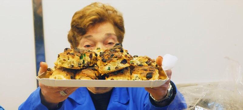 Siamo Andati A Mangiare La Pizza Ebraica E La Torta Ricotta E Visciole Alla Pasticceria Boccione