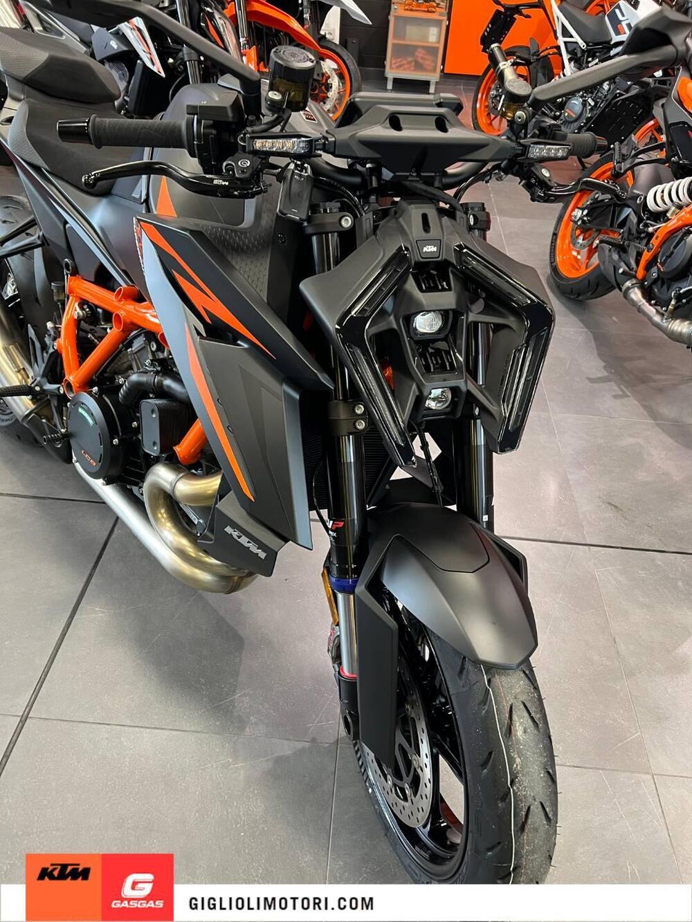 KTM 1390 Super Duke R EVO (2024 - 26) (5)