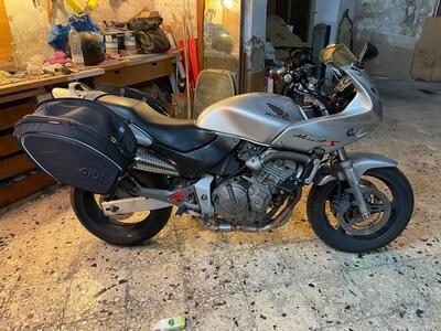 Honda Hornet 600 S (1999 - 01) usata