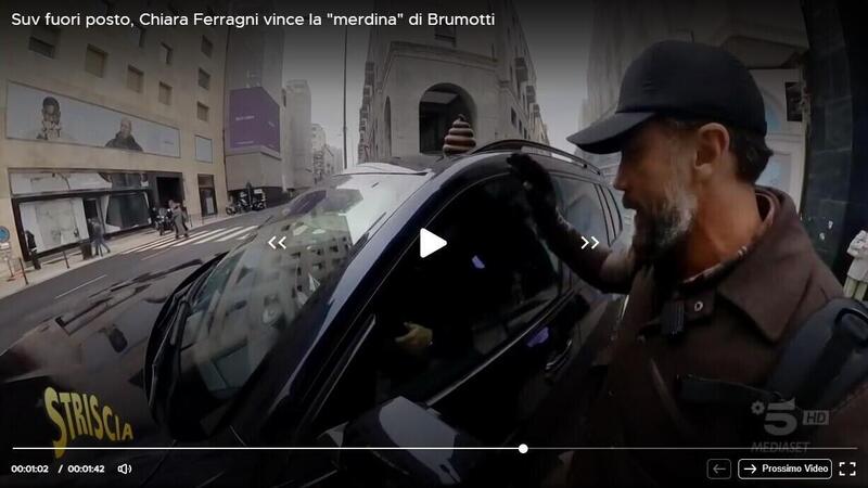 Dove metto la Suv in via Montenapoleone? Chiara Ferragni &quot;premiata&quot; da Vittorio Brumotti e Striscia la notizia