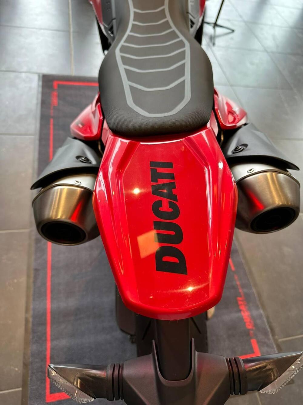 Ducati Hypermotard 698 Mono (2024 - 25) (8)