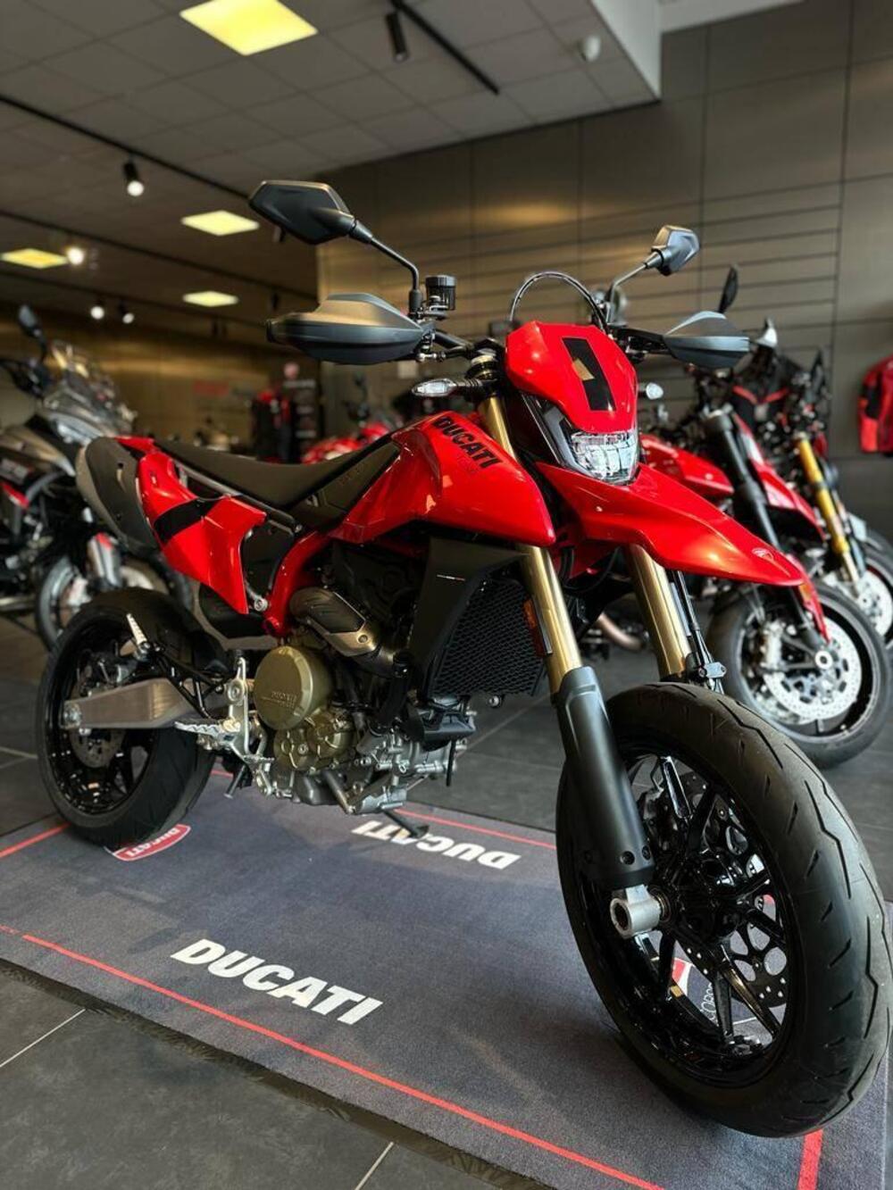Ducati Hypermotard 698 Mono (2024 - 25) (2)