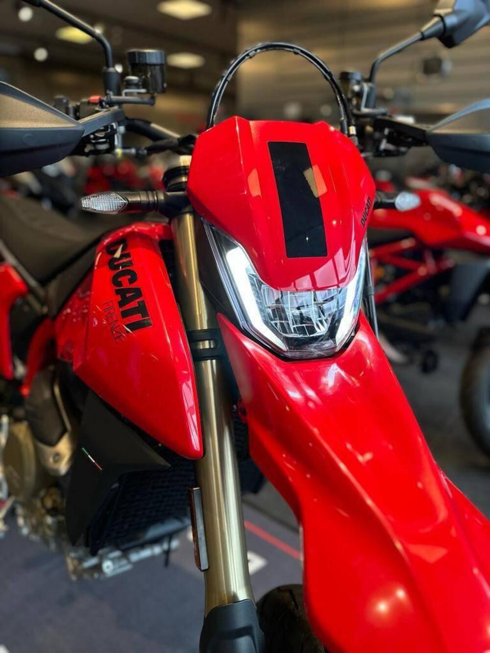 Ducati Hypermotard 698 Mono (2024 - 25) (14)