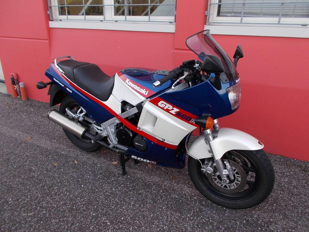 Kawasaki GPZ600R