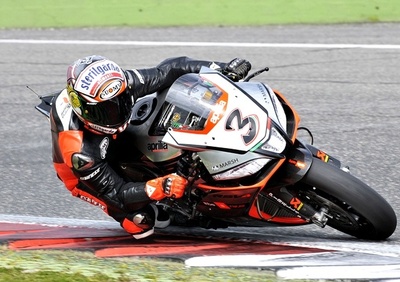 Biaggi conclude i test Aprilia a Vallelunga