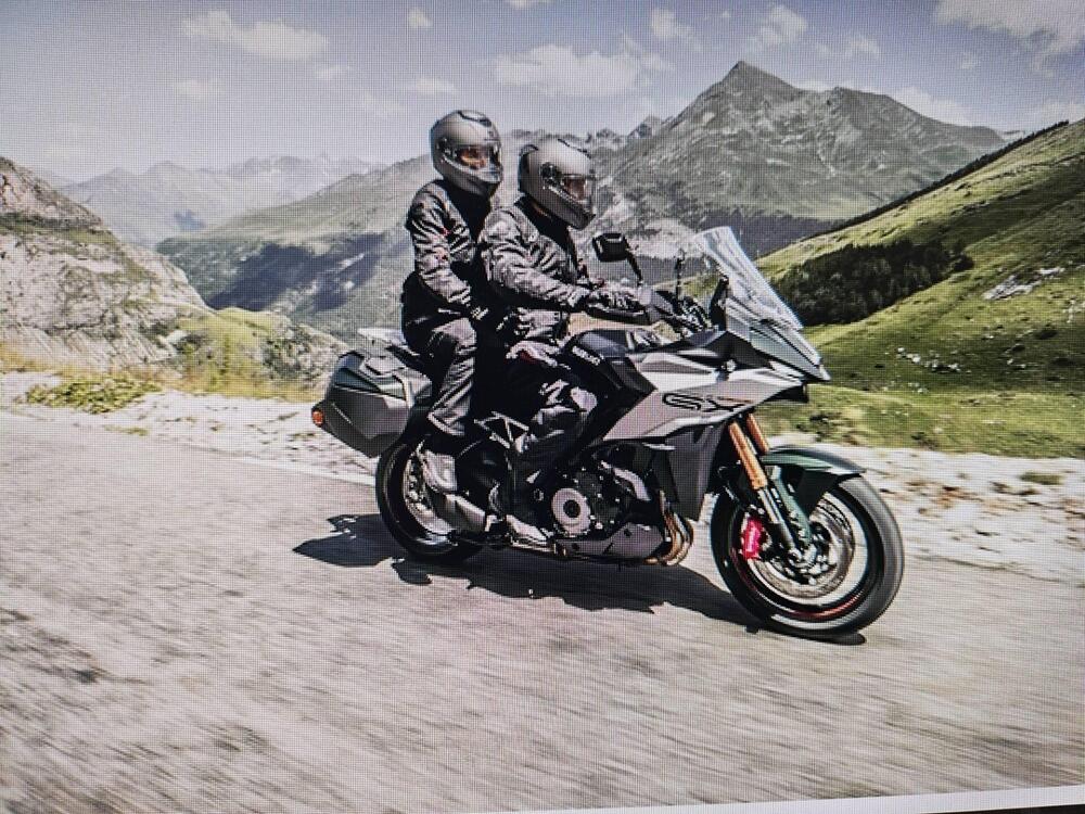 Suzuki GSX-S1000GX Touring (2024 - 26) (3)