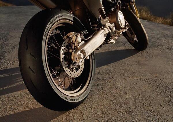 Continental a MBE 2024 con le ContiAttack SM2, le scarpe giuste per le Supermotard! [VIDEO]