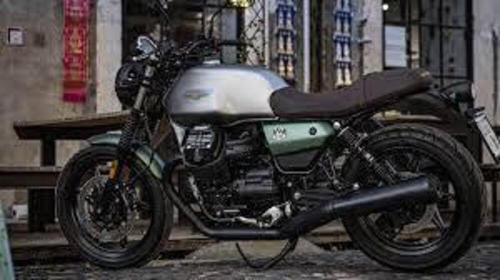 Moto Guzzi V7 Stone (2025)