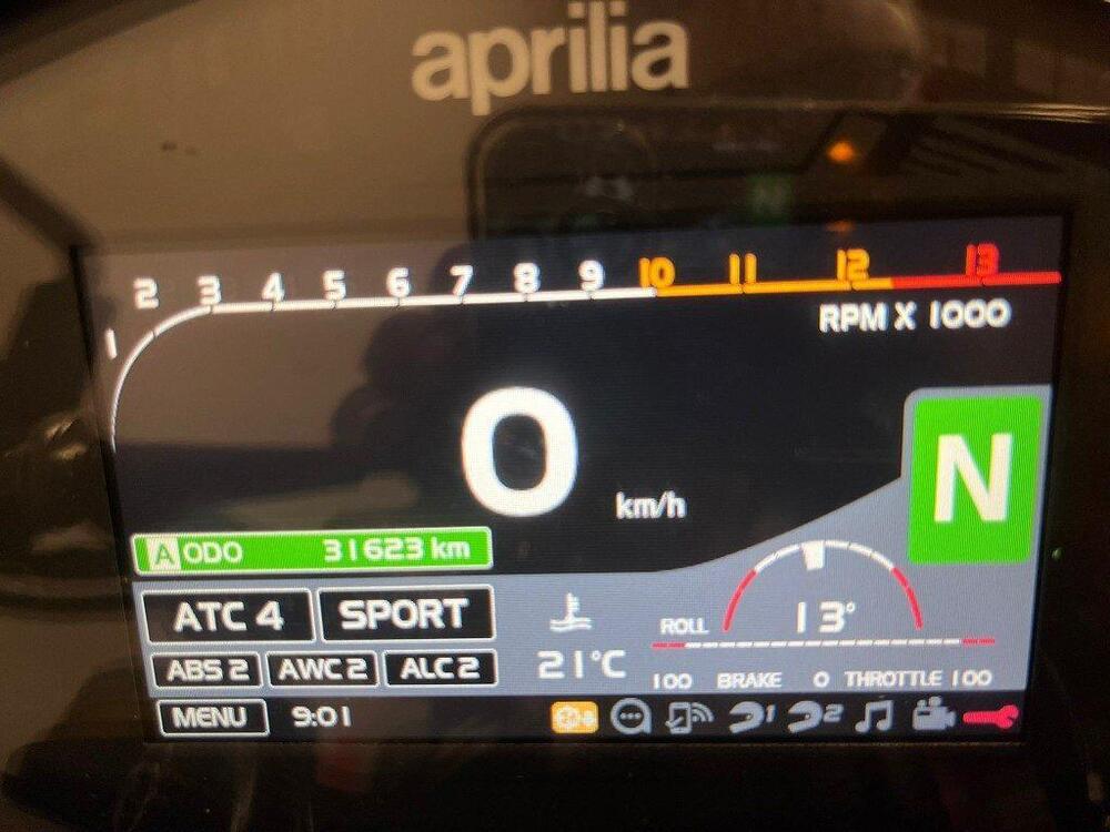 Aprilia Tuono V4 RR (2017 - 18) (3)