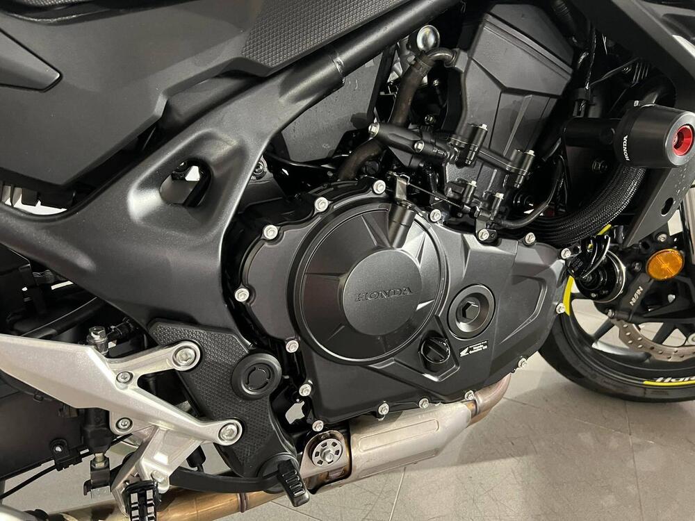 Honda CB 750 Hornet (2023 - 24) (2)