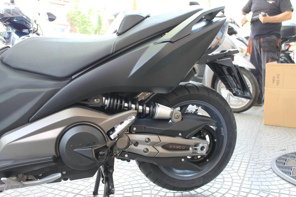 Kymco AK 550 ETS (2021 - 25) (5)