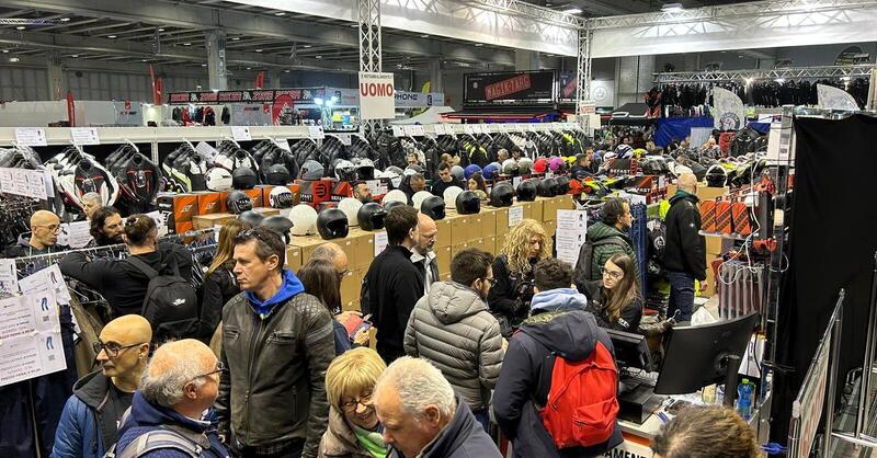 Motoabbigliamento al Motor Bike Expo di Verona con Befast e Carburo