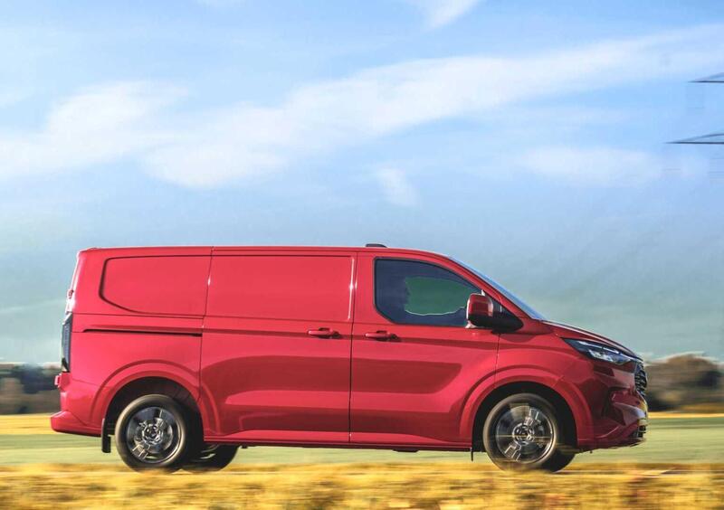 Ford Transit Custom Furgone (4)