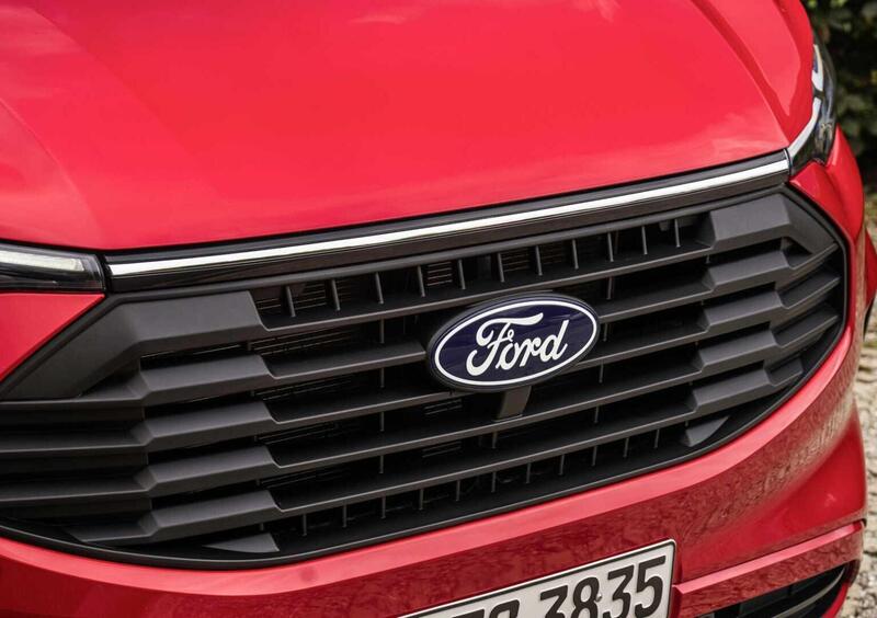 Ford Transit Custom Furgone (15)