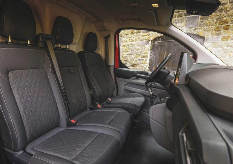 Ford Transit Custom Furgone (11)