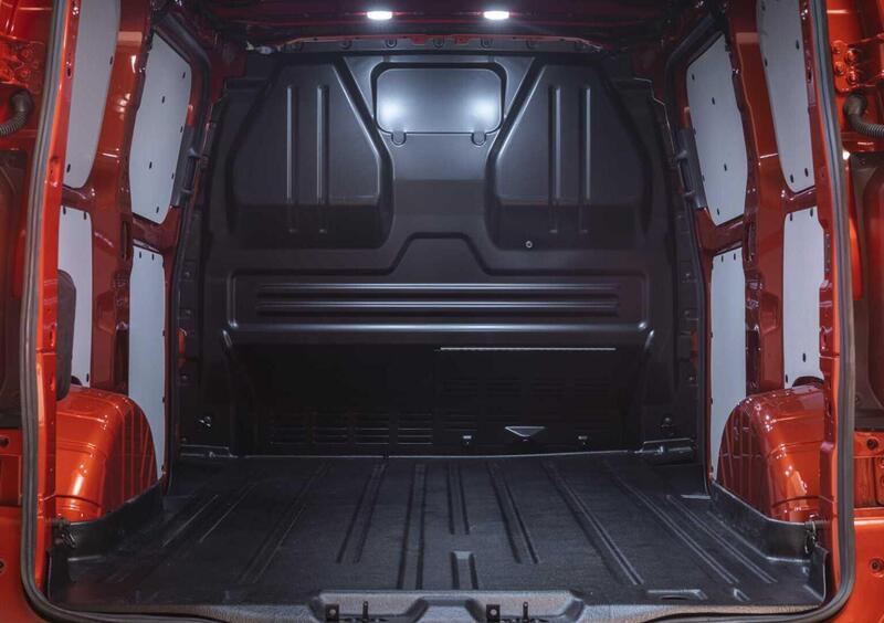Ford Transit Custom Furgone (12)