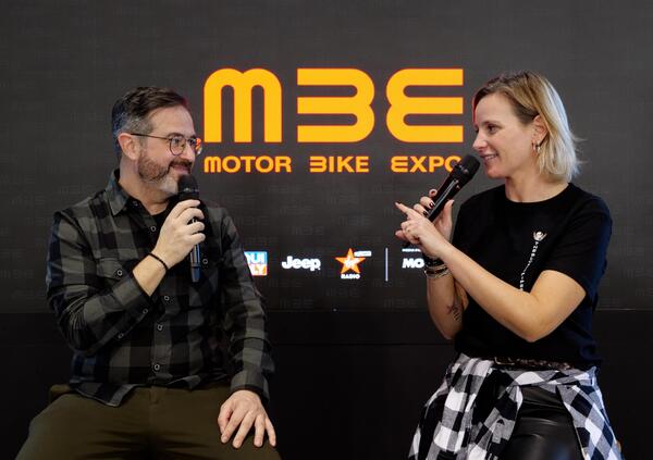 Vita da instagrammer: intervistiamo Giulia The Blonde Pipes a MBE 2024 [VIDEO]