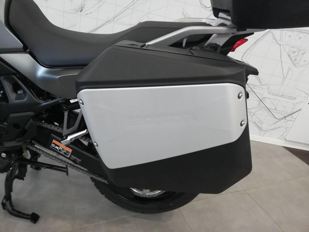 Honda Transalp XL750 Travel Edition (2023 - 24) (3)