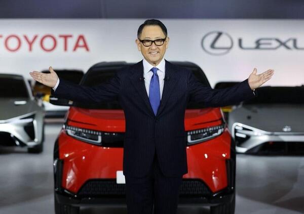 Toyota contro corrente: &ldquo;Le auto elettriche non vinceranno mai sul mercato. E nessuno dovrebbe essere obbligato a comprarle&rdquo;. Il presidente Toyoda unica speranza contro il fondamentalismo ambientalista dei burocrati Ue?