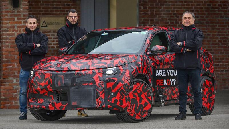 Alfa Romeo Milano debutta il 10 aprile, gli ingegneri al lavoro a Balocco