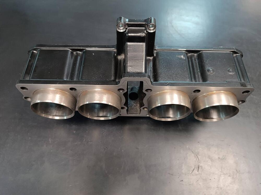 Cilindri e pistoni GPz600r Kawasaki (7)