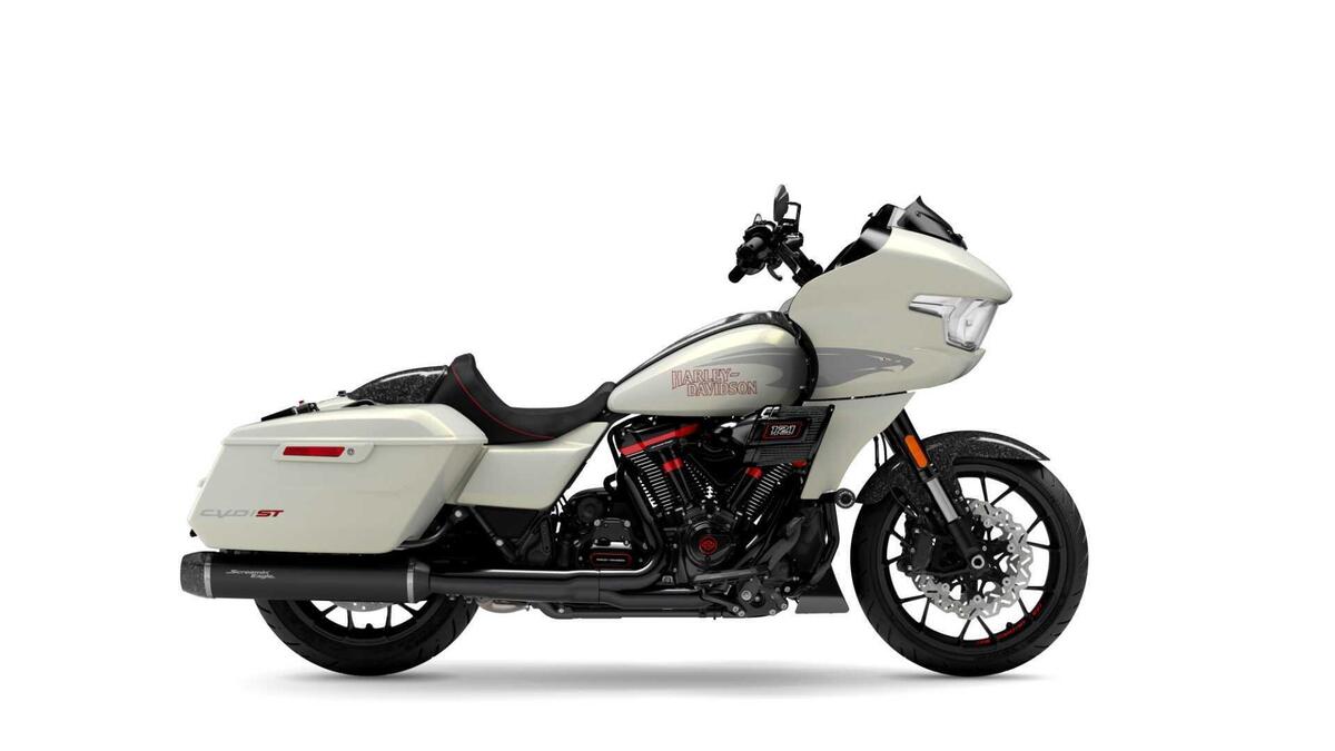 Harley-Davidson CVO Road Glide ST (2024)