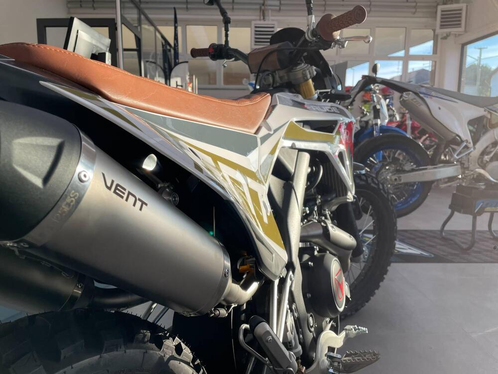 Vent X-Rude 125 (2023 - 25) (3)