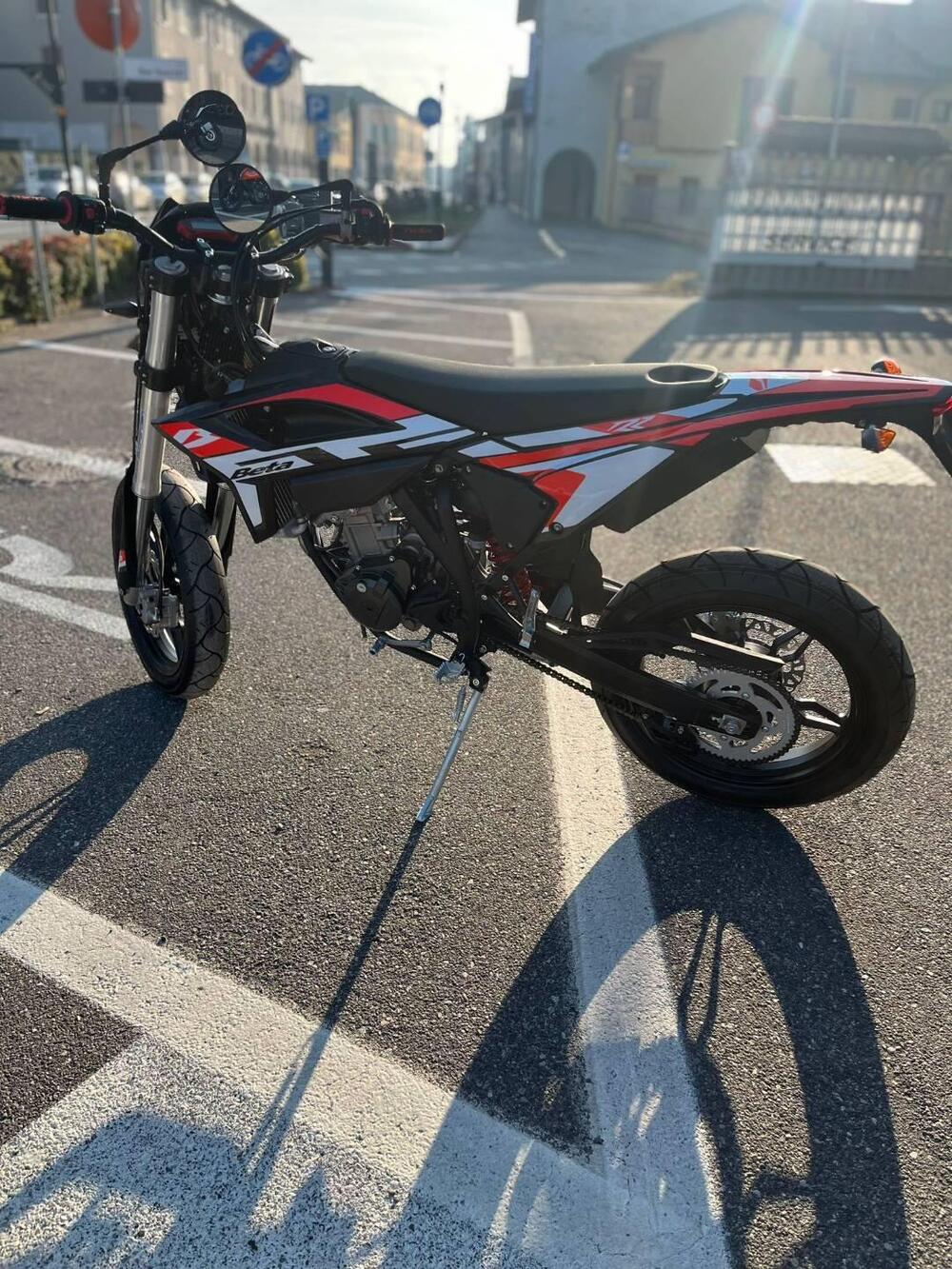 Betamotor RR 125 4T Motard T (2023 - 24) (4)