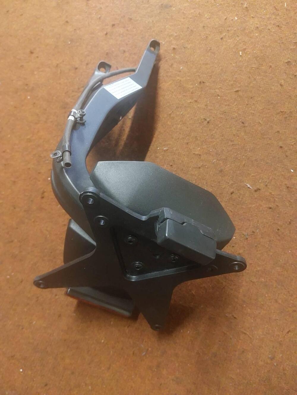 PORTATARGA COMPLETO Ducati