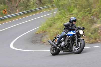 Yamaha XJR 1300 e XJR 1300 Racer 2015