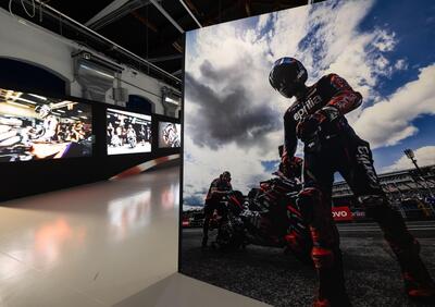 MotoGP 2024. Le Aprilia MotoGP viste da oriente: una mostra fotografica al Museo Piaggio di Pontedera