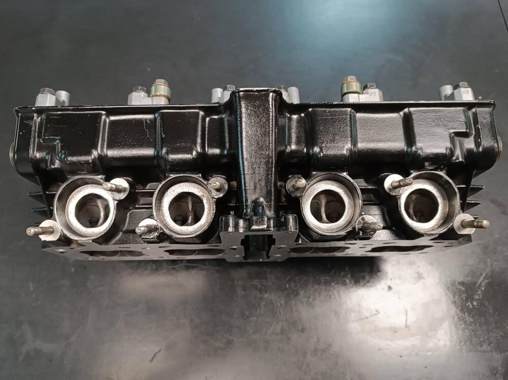 Testata GPz600R Kawasaki (7)