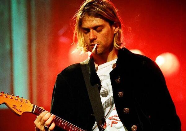 Kurt Cobain, ecco il referto inedito dell&#039;autopsia (droghe comprese), a 30 anni dalla morte. Il suicidio del leader dei Nirvana potrebbe essere stato inscenato? Secondo chi ha diffuso il documento s&igrave;, ma...